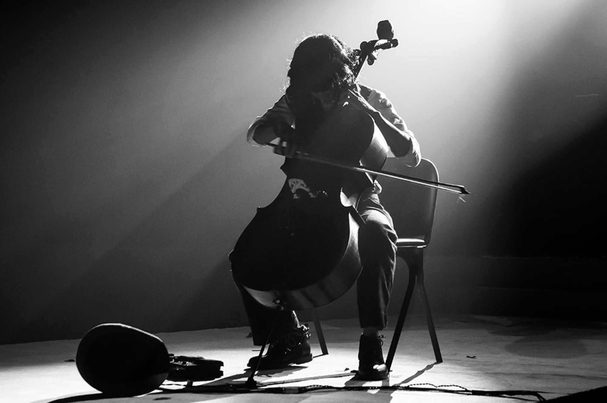 Akustikbild Cello - Rahmen Silber - Ausstellungsstück