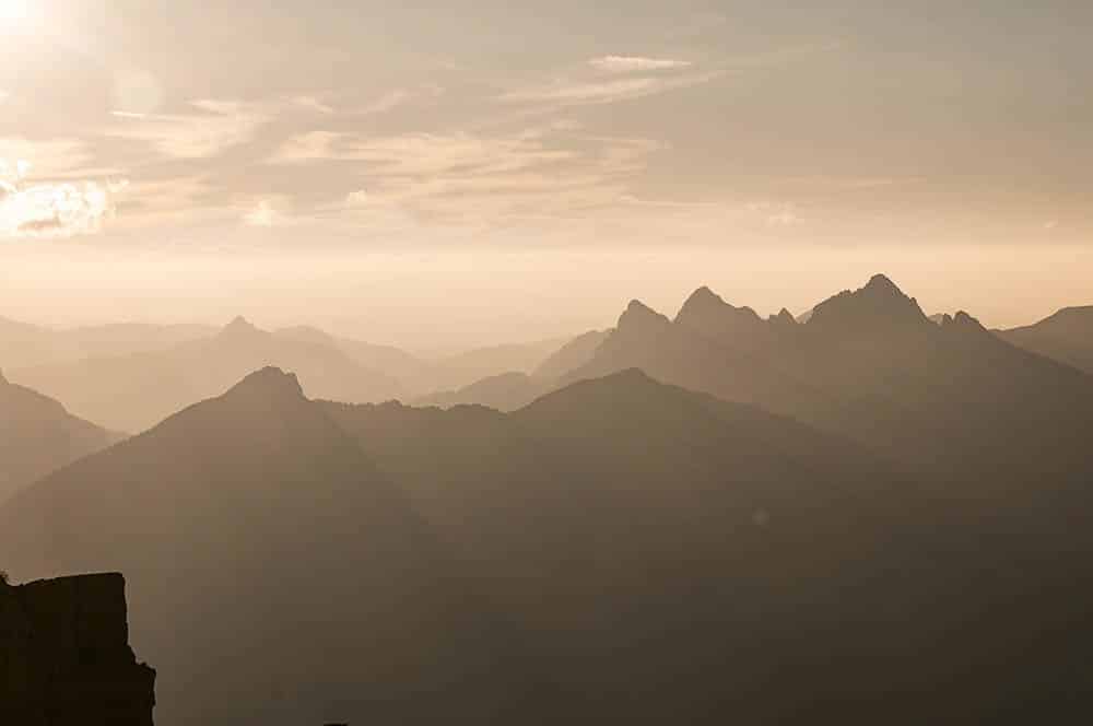 Akustikbild Nebelige Berge