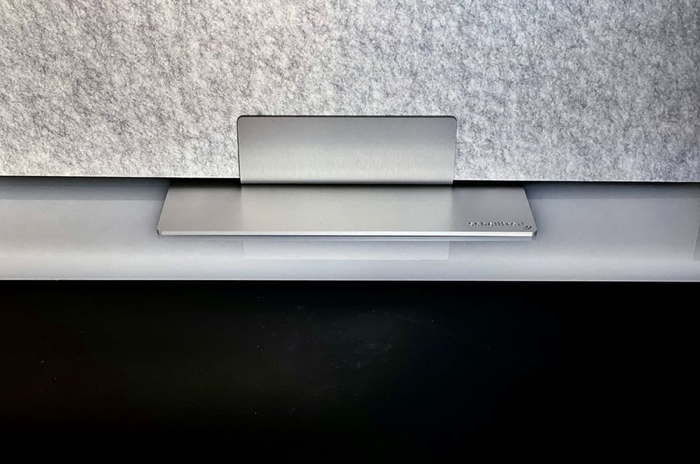 Akustik-Trennwand-Tisch