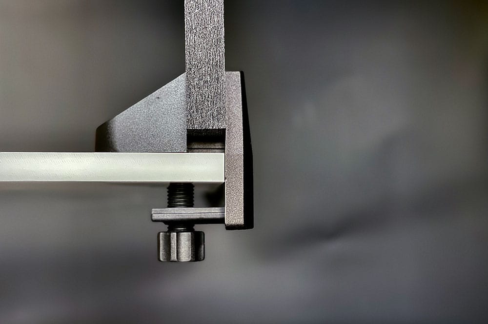 Akustik-Trennwand-Tisch