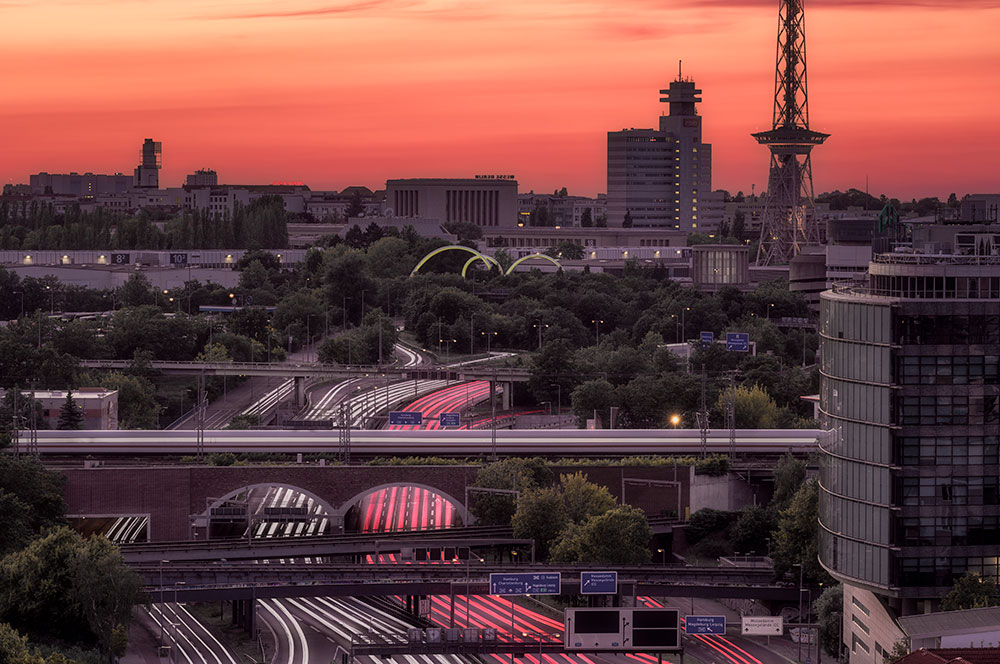 Akustikbild a 100 city movements